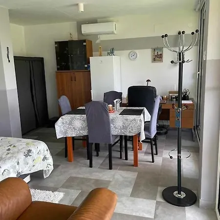 Eagle'S Nest Apartment Rijeka Exterior photo